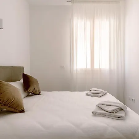 Le Dodici Porte - De Maria 5 By District アパート ボローニャ