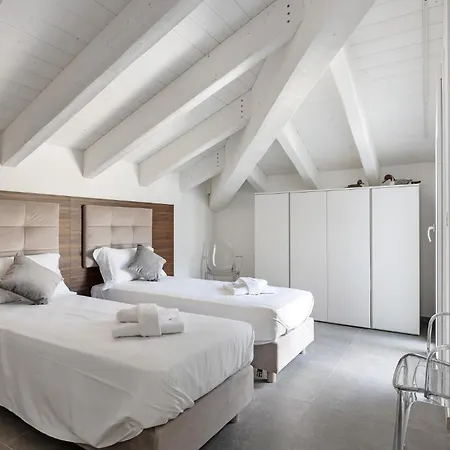 Le Dodici Porte - De Maria 5 By District Апартаменты Болонья