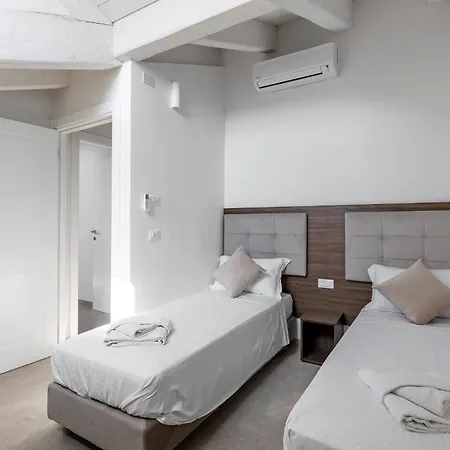 Le Dodici Porte - De Maria 5 By District * Болонья