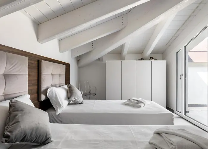 Le Dodici Porte - De Maria 5 By District Daire