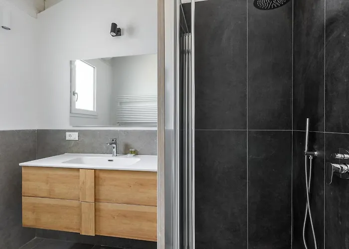 Le Dodici Porte - De Maria 5 By District * Bolonya