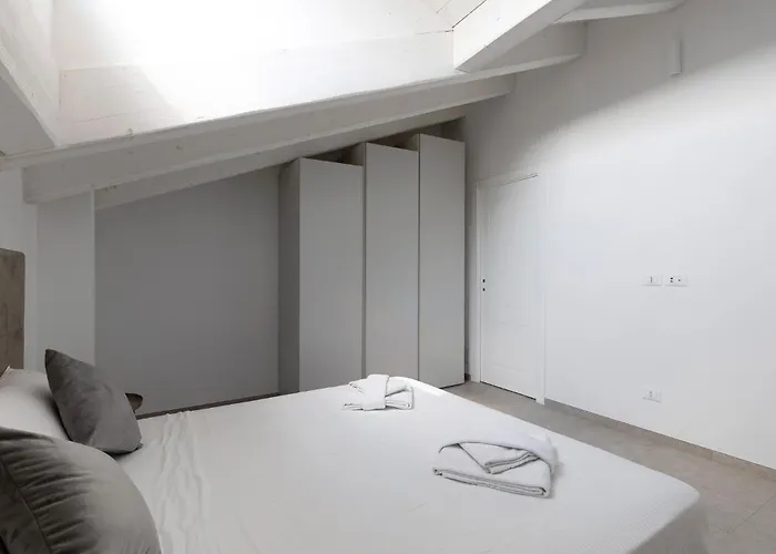 Le Dodici Porte - De Maria 5 By District Daire Bolonya