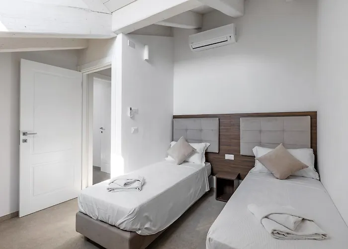 Le Dodici Porte - De Maria 5 By District * Bolonya