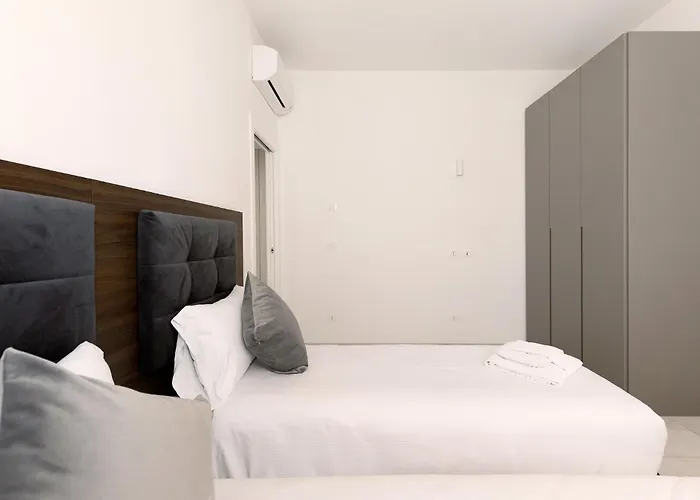 Le Dodici Porte - De Maria 5 By District