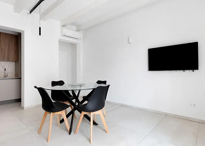 Le Dodici Porte - De Maria 5 By District *