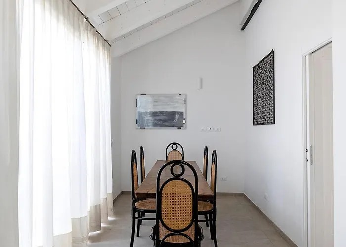 Le Dodici Porte - De Maria 5 By District