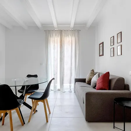 Le Dodici Porte - De Maria 5 By District Daire