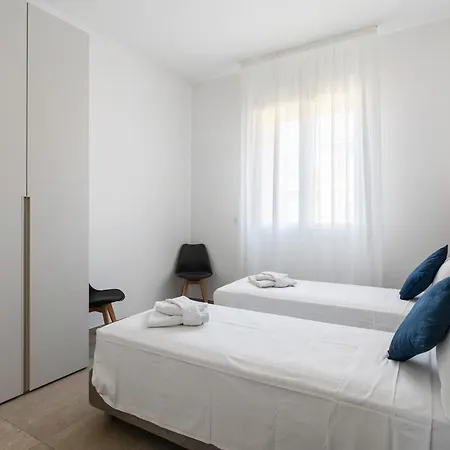 Le Dodici Porte - De Maria 5 By District Bologna